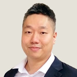 Hun Chung Headshot